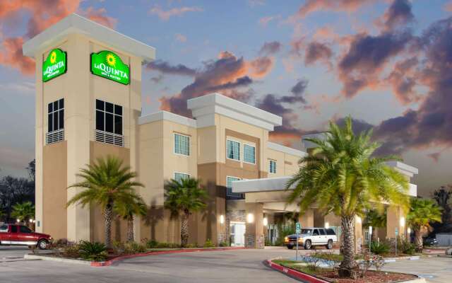 La Quinta Inn & Suites by Wyndham Lake Charles - Westlake