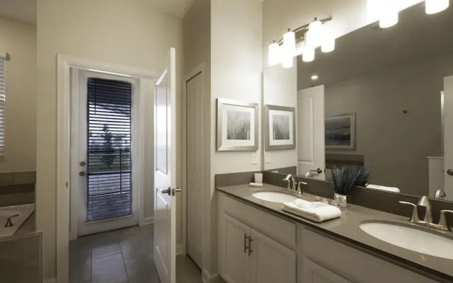 8890ccd-the Retreat at Championsgate