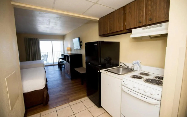 Blu Atlantic Oceanfront Hotel & Suites