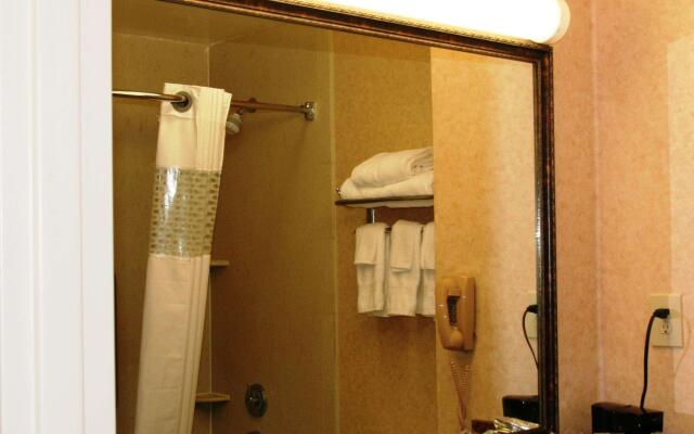 Hampton Inn Canton