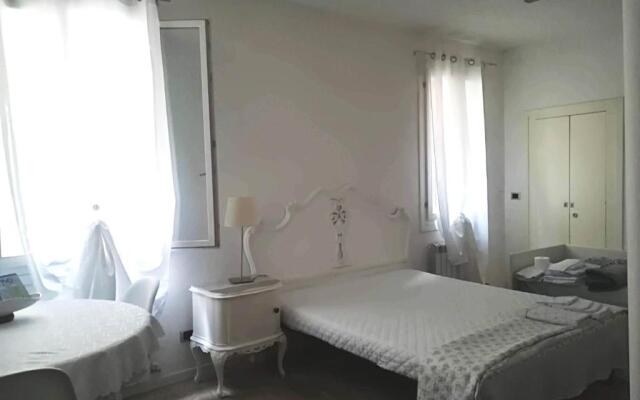 casettaveneziana02704