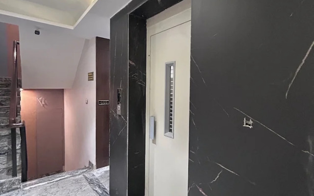 Hotel Care Residency