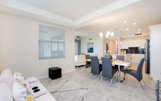 Paradox Condo Story Lake