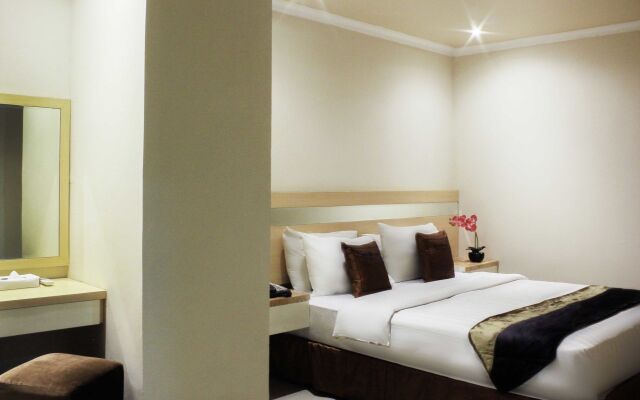 Amos Cozy Hotel & Convention Hall