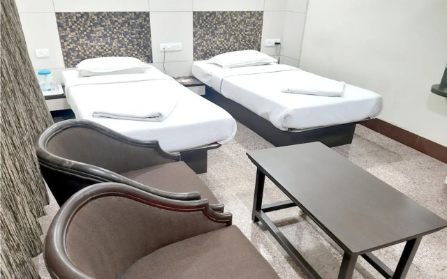 Hotel Adarsha Palace