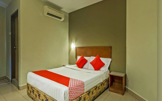 Super OYO 828 Comfort Hotel Shah Alam