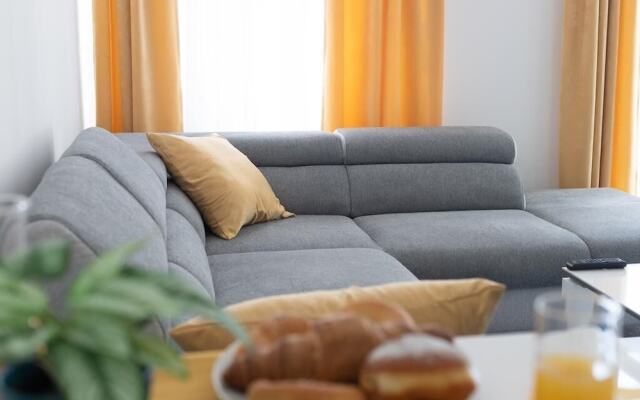 Elenas Rooms & Apartment