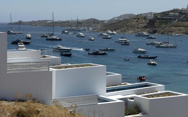 CUBIC Mykonos Seafront Design Suites