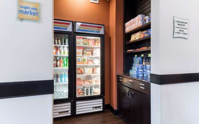 La Quinta Inn & Suites by Wyndham Auburn