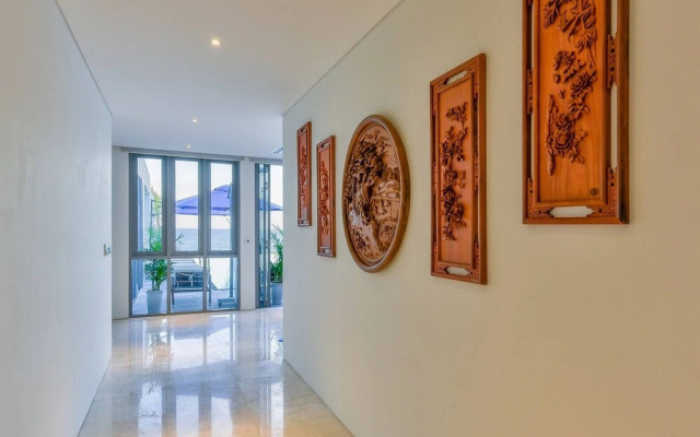 Stunning Beachfront 6br Villa W Largest Pool