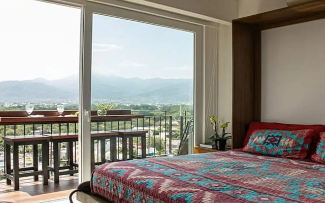 Zoho Skies Amazing View Sleeps 6