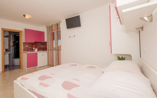Stunning Apartment in Krvavica With Wifi