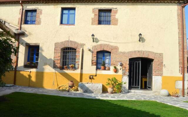 House With 6 Bedrooms in Campo de Cuéllar, With Private Pool and Enclo