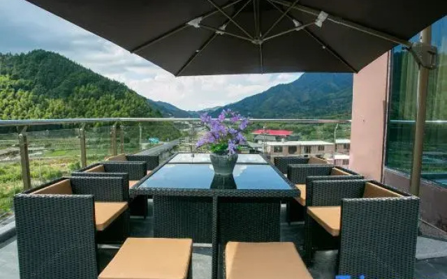 Mangshan No. 9 b&B