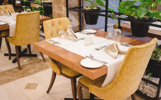 Bon Hotel Imperial