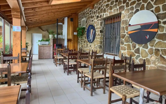 Hostal Izar-Ondo