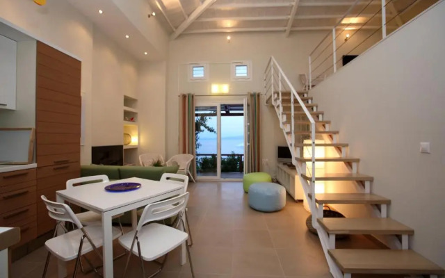 Elies Houses