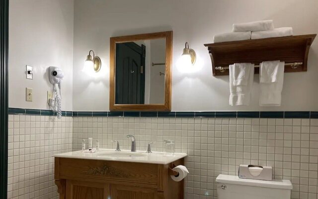 The Fig & The Pheasant Hotel