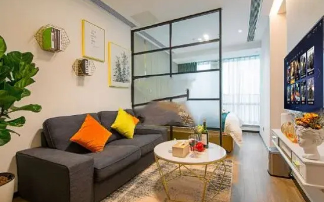 Vanke Shennan Road 68 Apartment (Shenzhen Dongmen Hubei Subway Station Branch)