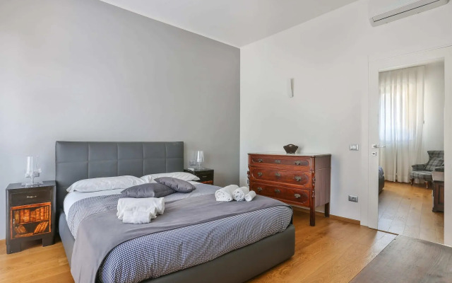 Pitti Palace Apartment