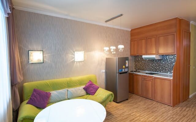 One Room Apartment on Leonova St. 66