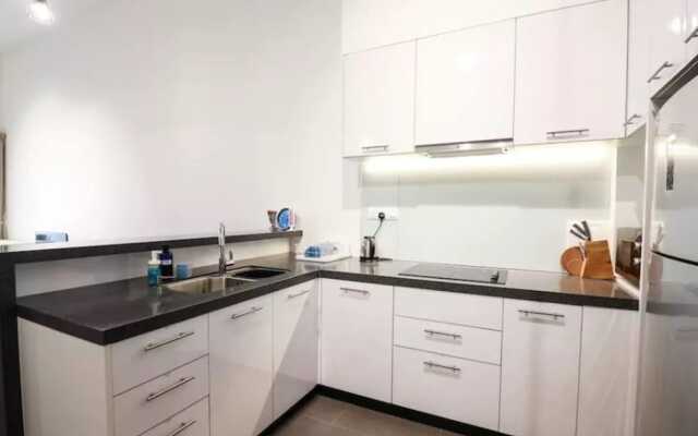 Cozy 2BR With Mezzanine in Bangsar - 7 Guests!