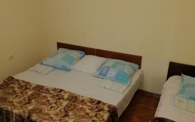 Guest House Alpiyskaya 7