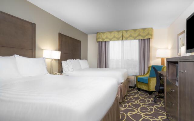Holiday Inn Express & Suites Ames by IHG