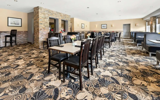 Best Western Plus Nor' Wester Hotel & Conference Centre