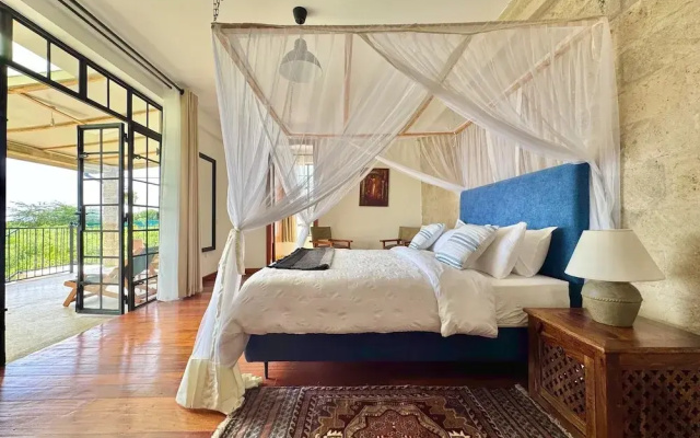 Eco 5 Bedroom 5 Bathroom Nanyuki Farm Villa - 2328