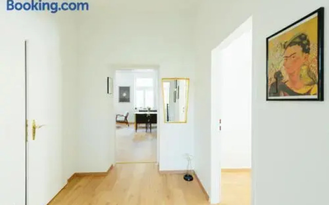 The newPAST Apartment