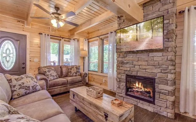 Pure Indulgence - Two Bedroom Cabin