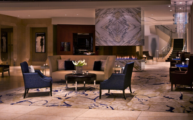 The Gwen, a Luxury Collection Hotel, Michigan Avenue Chicago