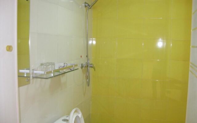 Yi Jia Express Hotel Penglai Haigang