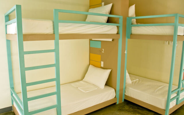Second Wind Hostel by MNL