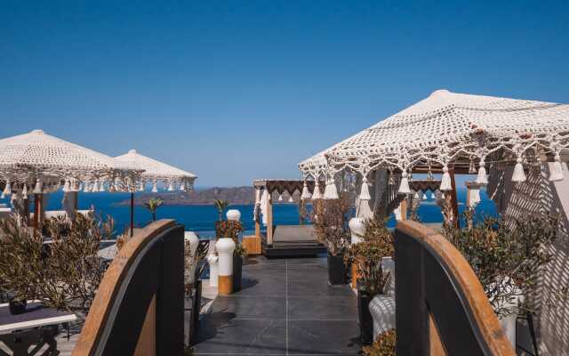 Galaxy Suites & Villas