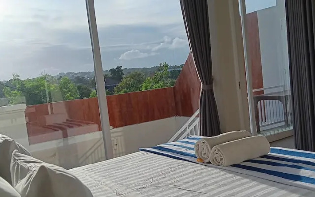 Sarining 2BR Villa with Pool