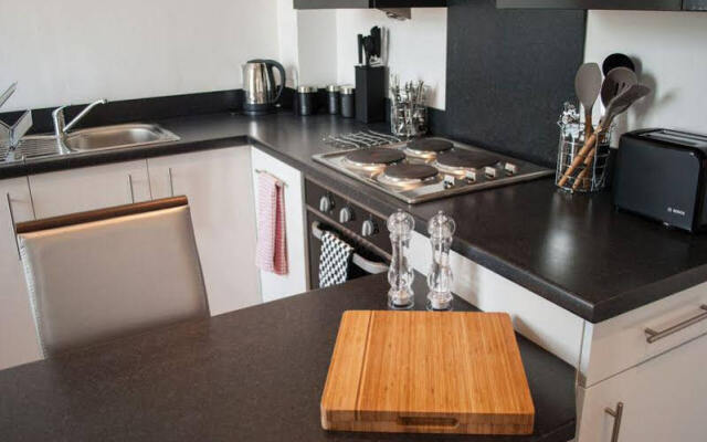 Fountain Court Apartments - Braid