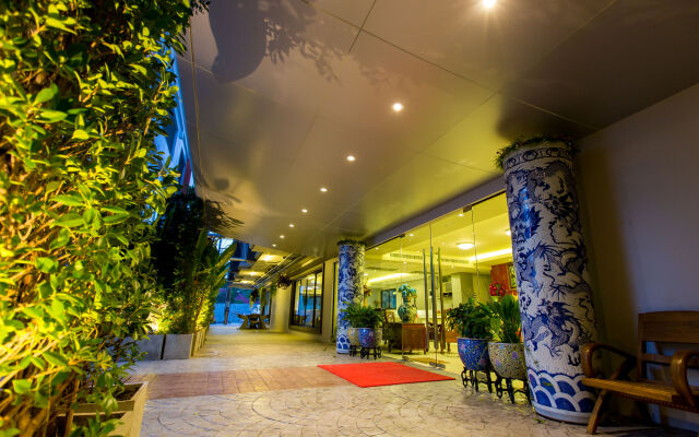 Rung Aroon Hotel By Le Siri
