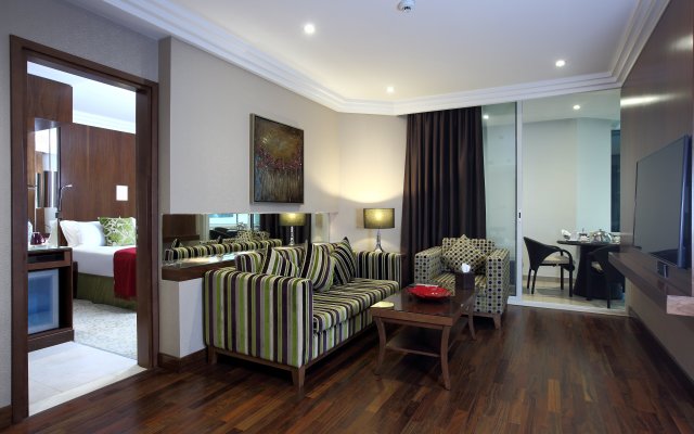 Radisson Blu Hotel and Convention Center, Riyadh Minhal