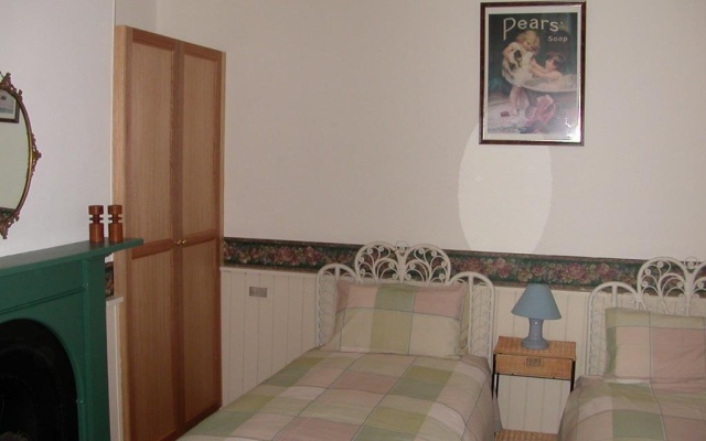 Coronation Cottage – Guest Rooms – South Launceston