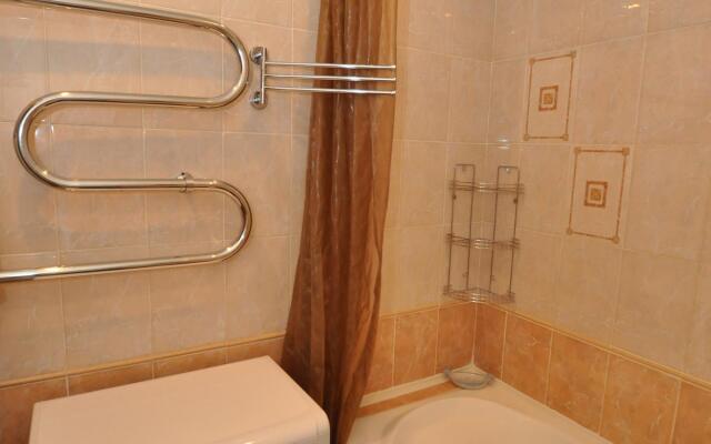 Любава на улице Мезенцева