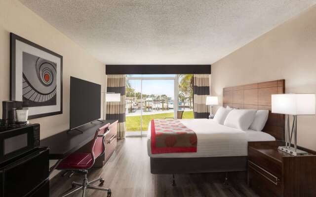 Ramada by Wyndham Sarasota Waterfront