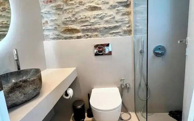 Tzia Stone Modern Studio with Sea View