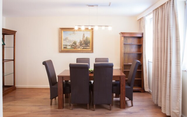 Luxury Victoria Apartments
