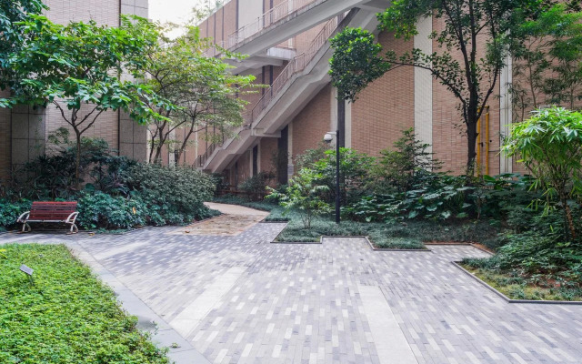 Huifeng International Apartment Hotel