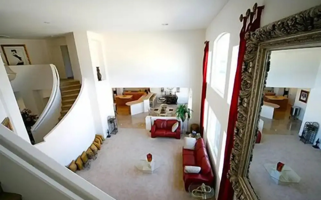 Jewel Estates - Golf Cribs
