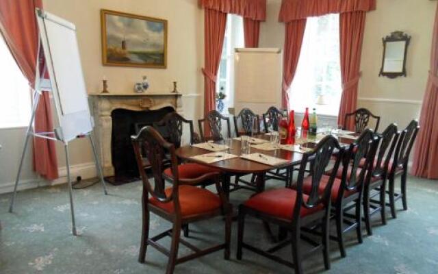 Mangreen Country House