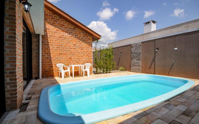 12 Hóspedes - Piscina Àgua Salgada e Área Gourmet