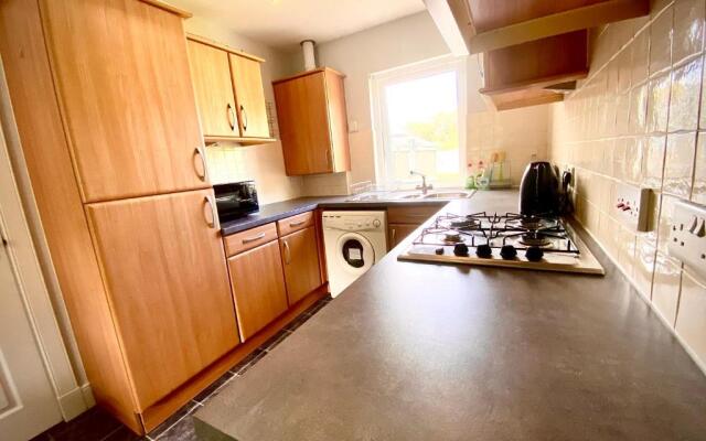 Grampian Serviced Apartments - Treetops Apartment - Lesmurdie House